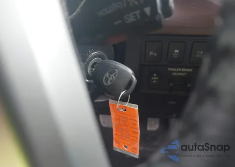 2018 Toyota Tundra Limited 5.7L V8 from USA, damaged, VIN 5TFFY5F15JX229492